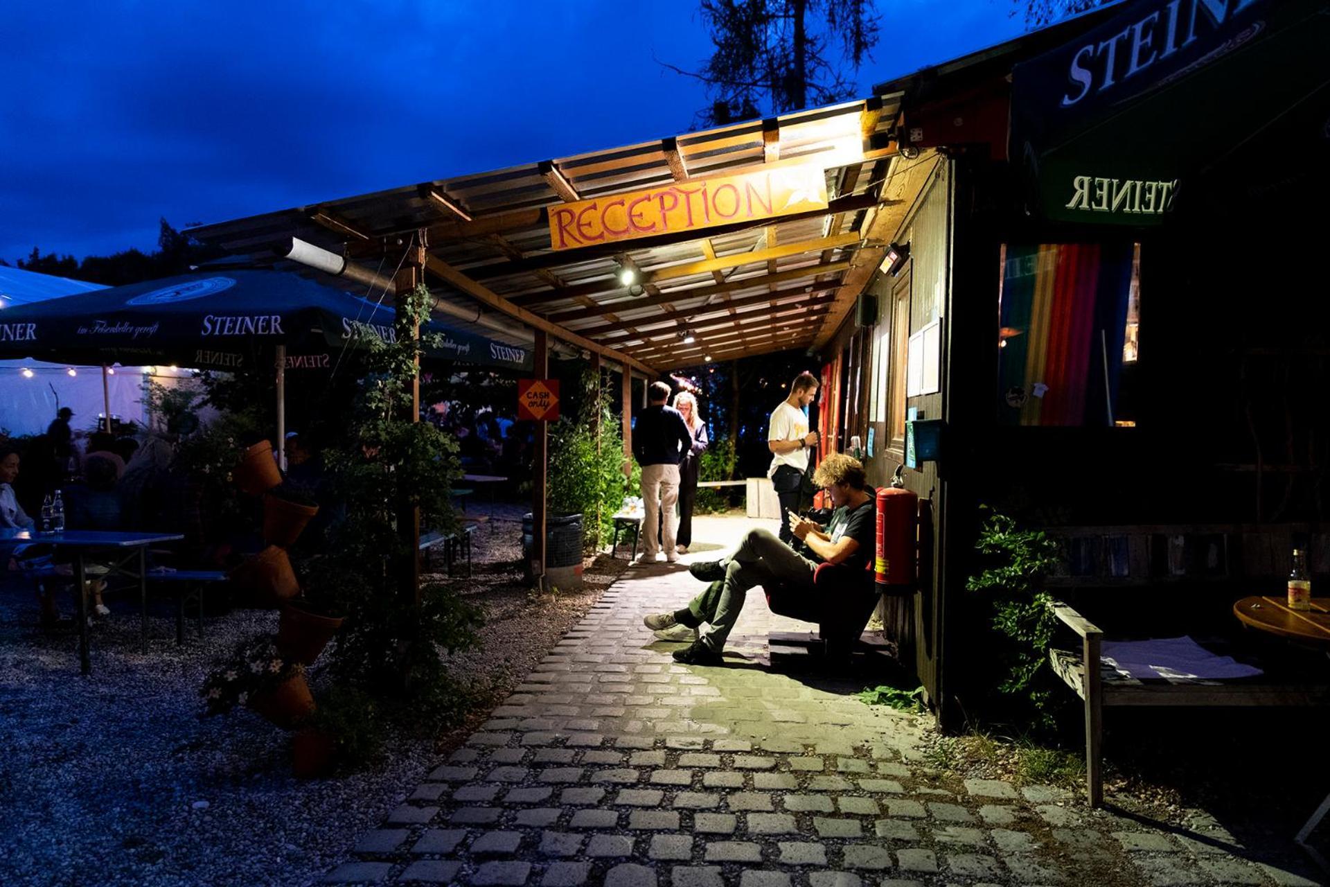 The Tent - Youth Only - Buchung Leider Nur Bis 30 Jahre Moeglich! Ostello